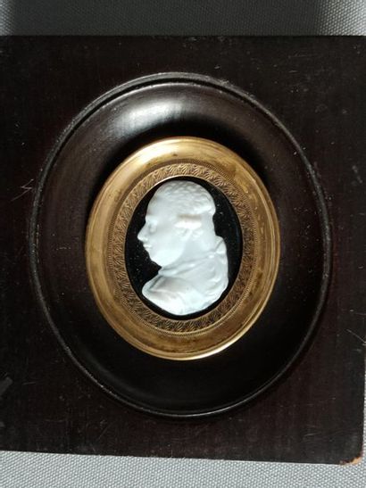 Cameo man profile on hard stone - early 19th...